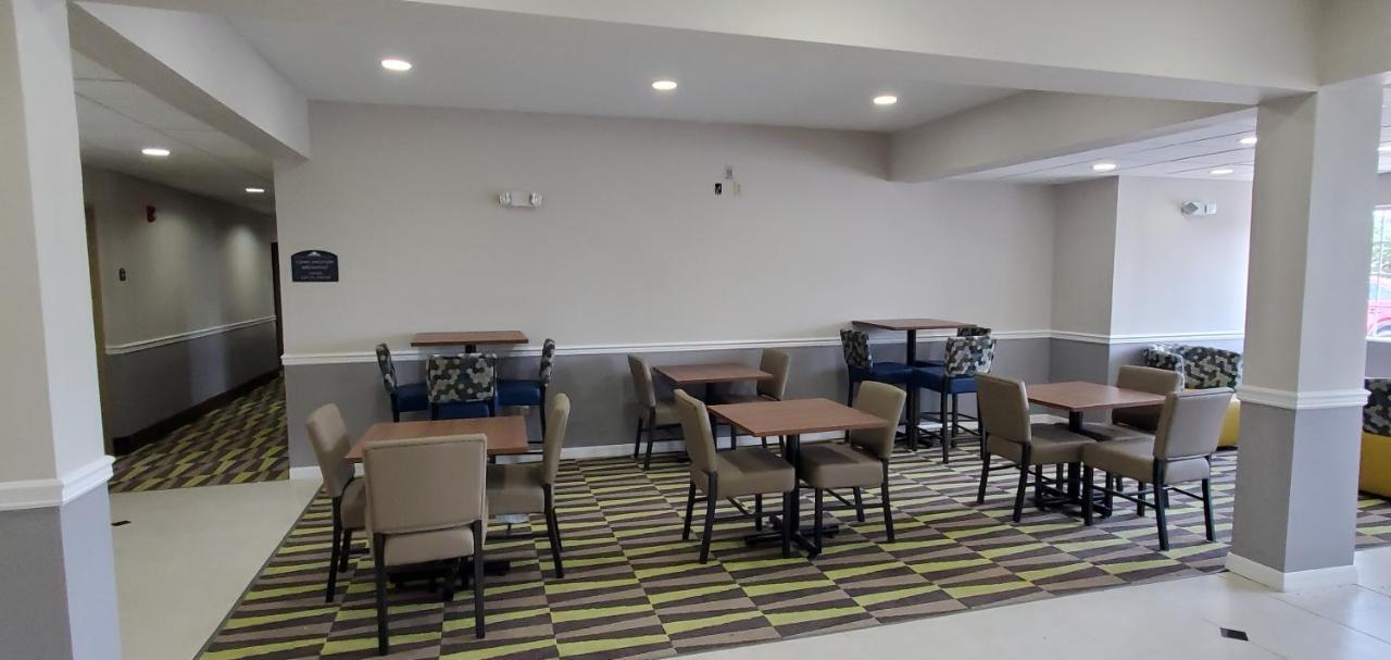 Microtel Inn & Suites By Wyndham Panama City Ngoại thất bức ảnh