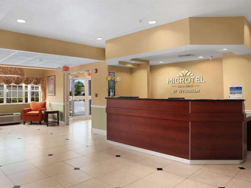 Microtel Inn & Suites By Wyndham Panama City Ngoại thất bức ảnh