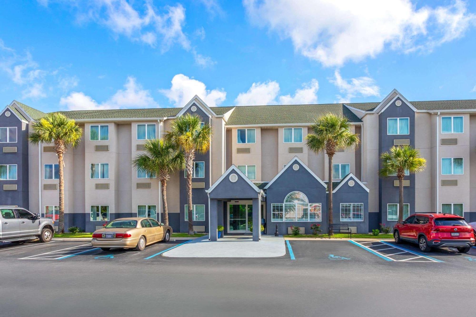 Microtel Inn & Suites By Wyndham Panama City Ngoại thất bức ảnh